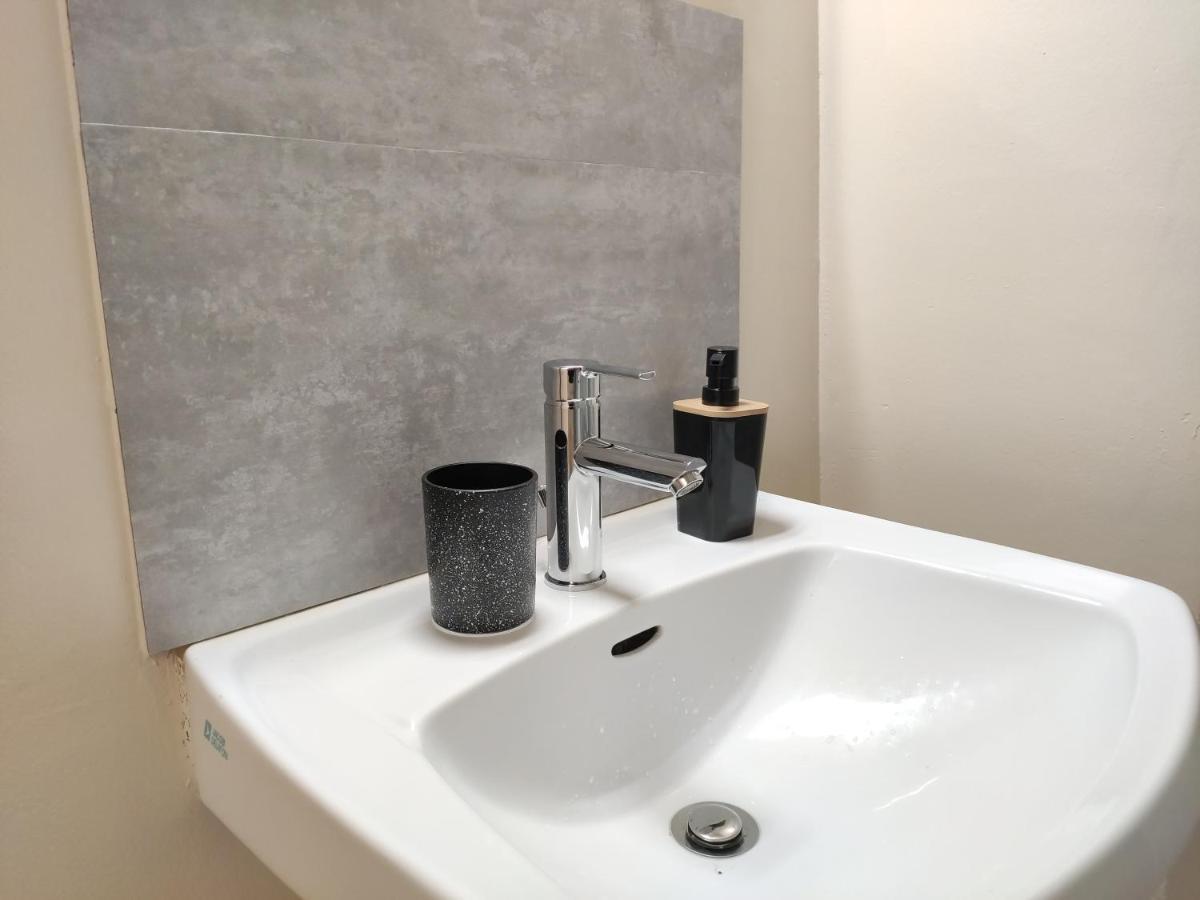 Le Charme - Focalimmo Appartement Foix Buitenkant foto